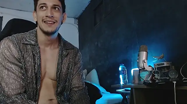 FrankWesley stripchat live cam model