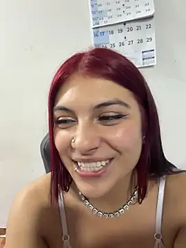 Redxitaa stripchat live cam model