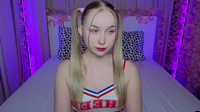 LilyStarlight stripchat live cam model