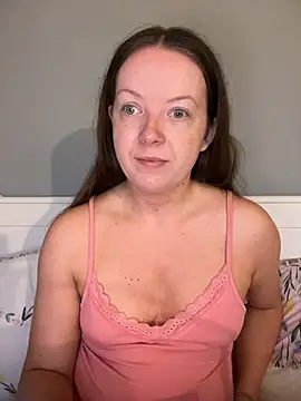 Nova-Vixen stripchat live cam model