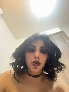 MartinaSooler stripchat live cam model