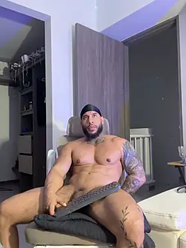 Andrew_Johnnson stripchat live cam model