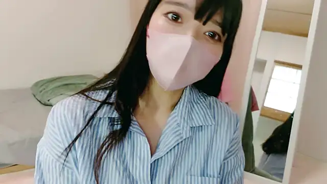 Hikari__o00 stripchat live cam model
