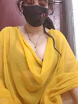 Saanvi-Sen stripchat live cam model
