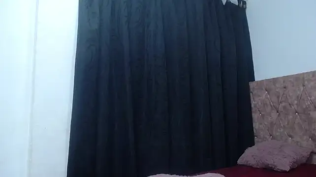 Roxy-Smith stripchat live cam model