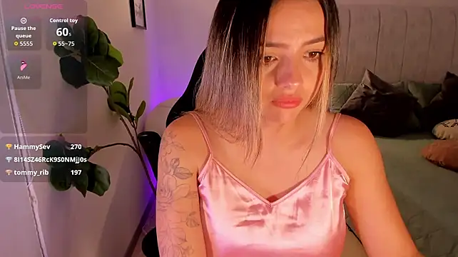 AmyWood stripchat live cam model