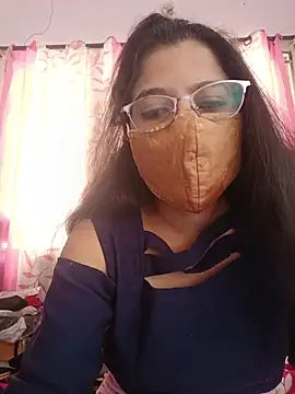 thanusi_2 stripchat live cam model