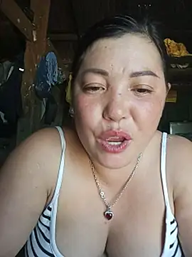 sary-hot2x stripchat live cam model