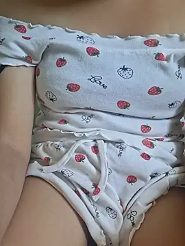 Mey_mey2k3 stripchat live cam model