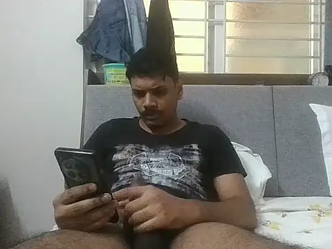 Bakasur_19 stripchat live cam model