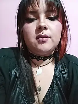 Latina_Curvy2 stripchat live cam model