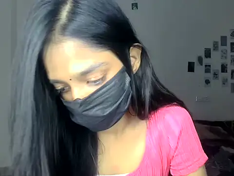 DESI_Siya stripchat live cam model