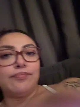 native_naya stripchat live cam model