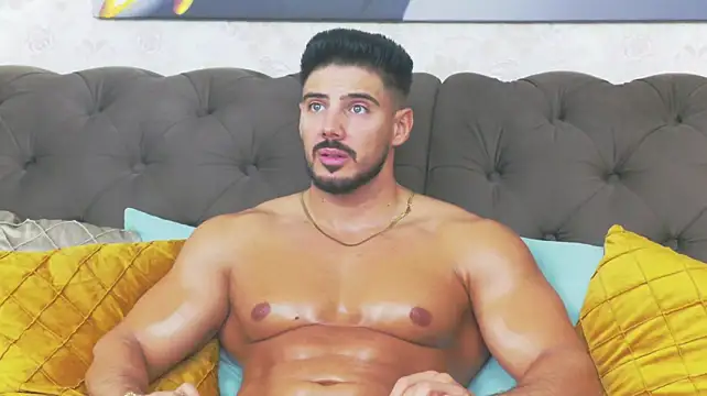 DustinKeent stripchat live cam model