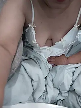 Miss_LunaX stripchat live cam model