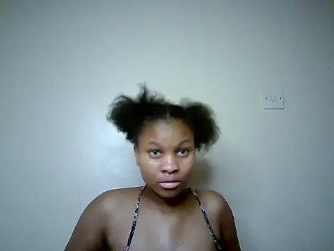 Swt_smiles stripchat live cam model