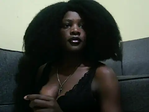 naughty_renny stripchat live cam model