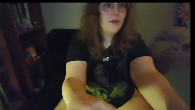 Skyyy3 stripchat live cam model
