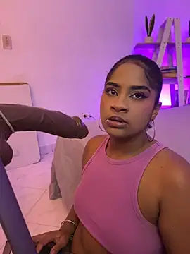 camilafoox7 stripchat live cam model