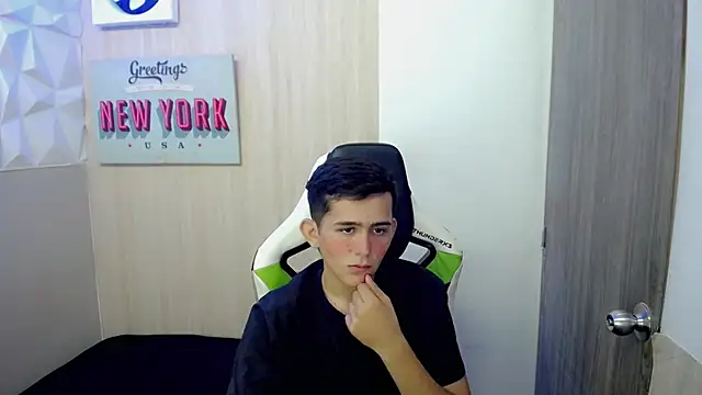 JaxBlue_ stripchat live cam model