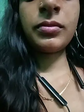 Tamil-chithura stripchat live cam model
