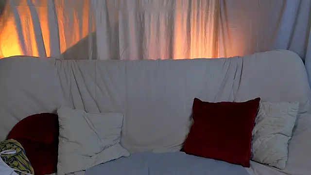 AliceChanel stripchat live cam model