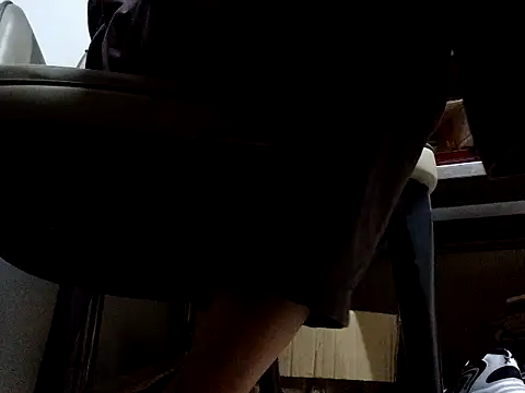 watudong stripchat live cam model