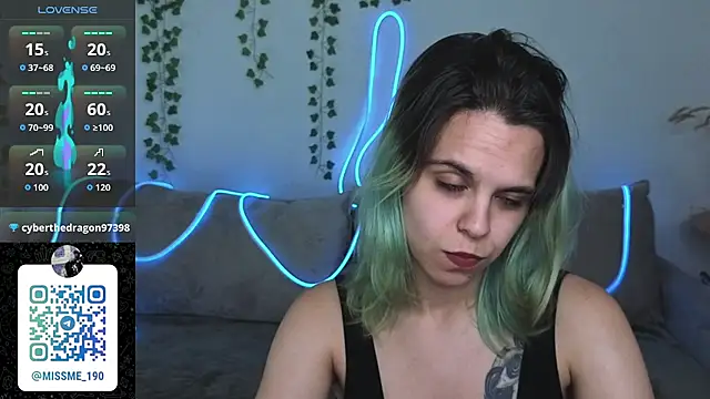 LiraBella stripchat live cam model