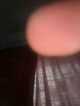 hirak200020 stripchat live cam model