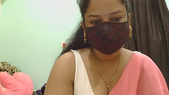Ruhi_2080 stripchat live cam model