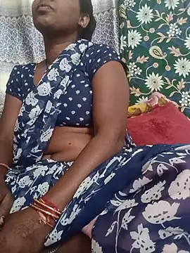 PUJA770 stripchat live cam model