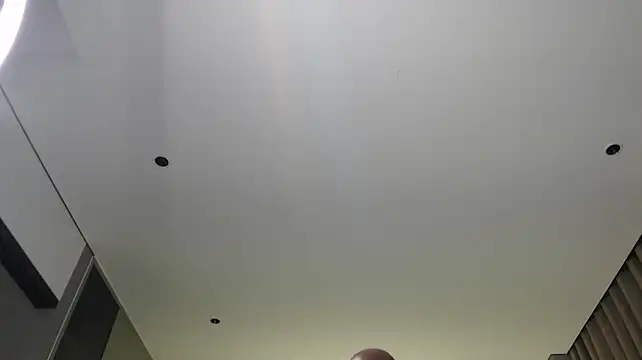 Krispyshot stripchat live cam model