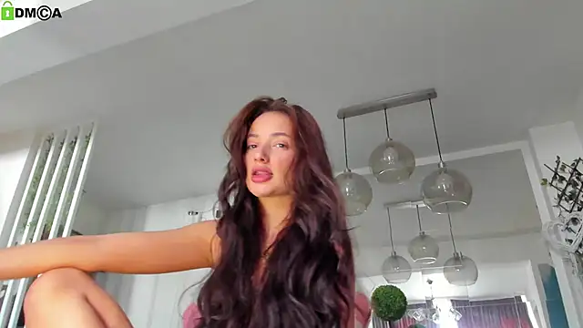 IreneVON stripchat live cam model