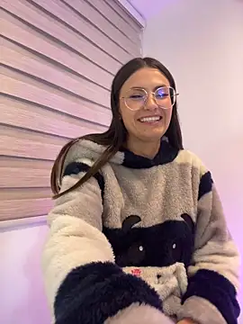 isa_p stripchat live cam model