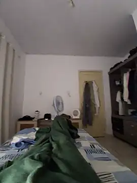 Robsonitj90 stripchat live cam model