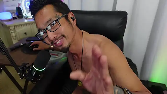 Ghost11_11 stripchat live cam model