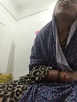 Radha_bhabi stripchat live cam model