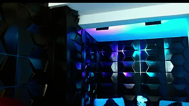 Sauvage_lilith stripchat live cam model