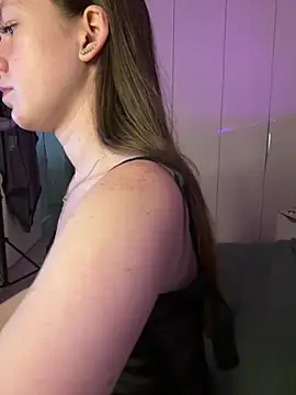 PeachCheeks_ stripchat live cam model