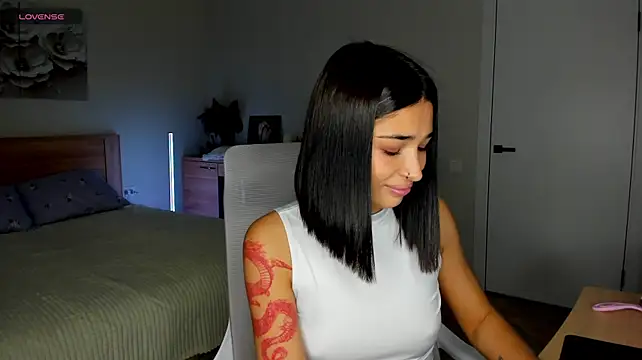 velvet_dream18 stripchat live cam model