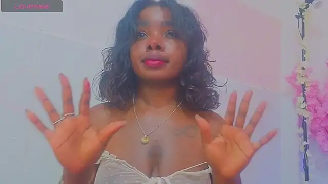 kilyetvera stripchat live cam model