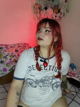 bloodsweett stripchat live cam model