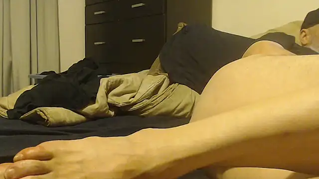 idiotpig66 stripchat live cam model