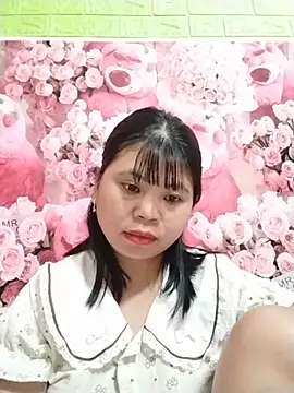 Xuka_lyss stripchat live cam model