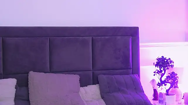 AntoniaMoon stripchat live cam model