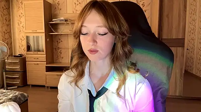 SalmonWhip stripchat live cam model