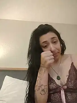 EmmyAfterDarkk stripchat live cam model