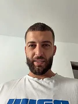 Pablo_Hornyguy95 stripchat live cam model