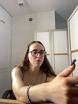 MartiniiSelenna stripchat live cam model