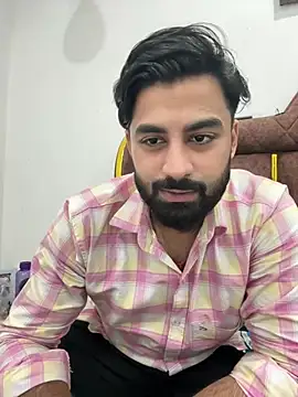 Royalboy_03 stripchat live cam model